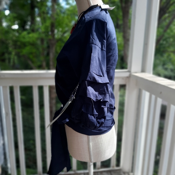 NEW🥀 Bubble sleeve wrap top!!! with long front tie sash❤️ - Picture 4 of 6